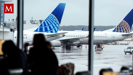 ¡Terror en el aire! Fuego en un avión de United Airlines durante el despegue