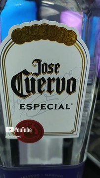 Entre botanas y bebidas tequila y vodka tostitos #shorts en la oficina con El Show De Shialeweb