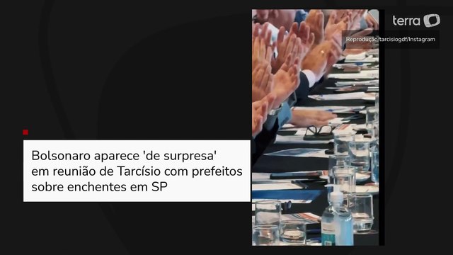 Tarcísio mostra aparição ‘surpresa’ de Bolsonaro em reunião com prefeitos sobre enchentes em SP