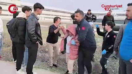 Öğrenci servisi otomobile böyle çarptı: 6’sı öğrenci 10 yaralı