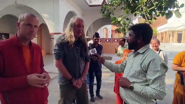 विदेशी लोगों ने भी उठाई मांग, बड़ी खाटू में एक्सप्रेस ट्रेनों का ठहराव जरूरी