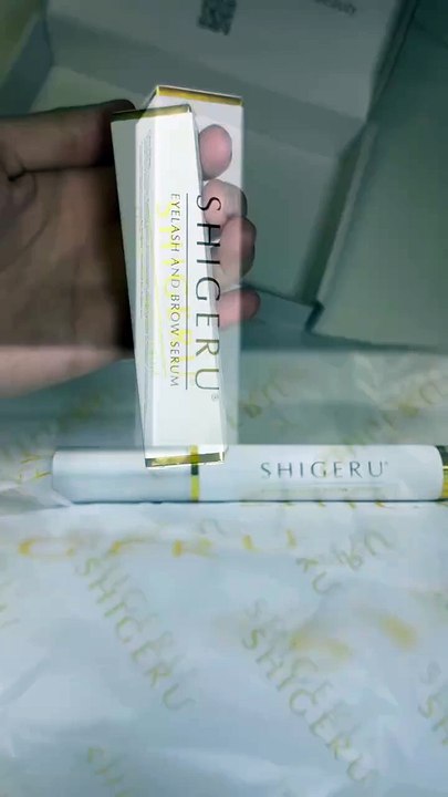 See visible lash and brow growth in just 3 weeks!