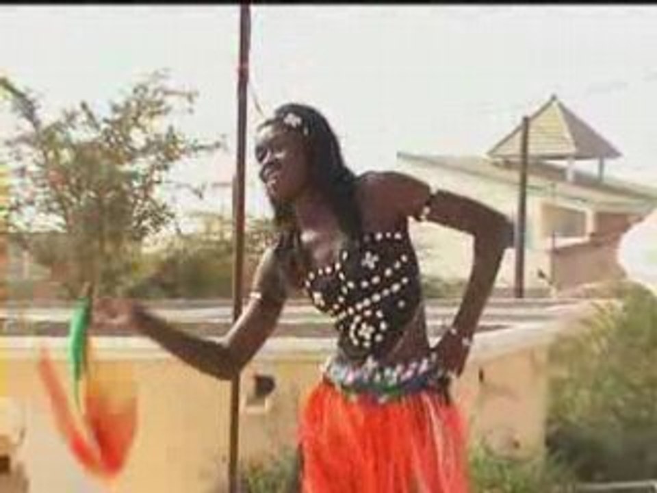 LABE DIANG KENYA