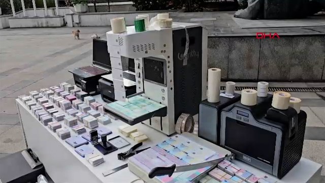 Sahte kimlik ve pasaport düzenleyen şüphelilere operasyon; 5 gözaltı