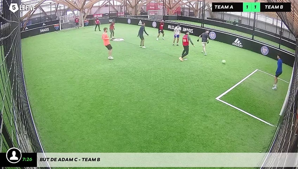But de Adam C - Team B