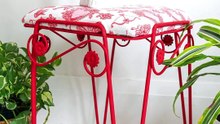 Vintage Hearts Valentine Seat