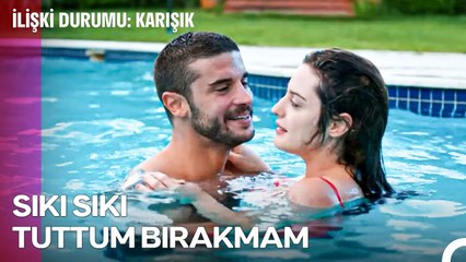 Havuzda Romantik Anlar ❤️‍🔥 - İlişki Durumu Karışık