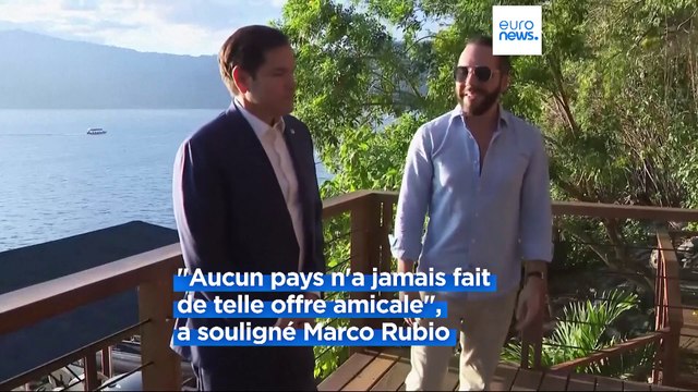 Portes ouvertes dans les prisons salvadoriennes aux migrants expulsés et les criminels des États-Unis