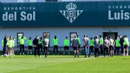 Sabaly y el Chimy vuelven en un entrenamiento con varios descansos