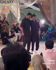 The Wajahat boys at it again with their killer choreography! #AashirWajahat