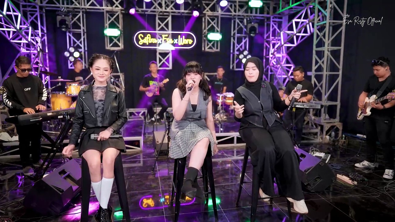 Lewung - (Esa Risty, Safira Inema, Woro Widowati)