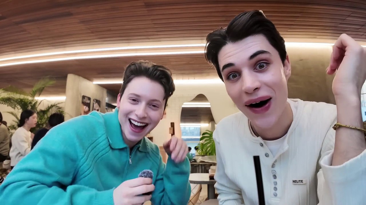 vlog l ME VOLVi A ENAMORAR    NUEVO NOVIO EN COREA        y le PLANTAMOS CARA a ALVARO     en SEO