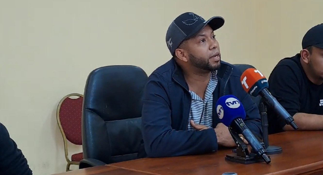 Alejandro Torres en conferencia de prensa ofrece detalles del accidente de tránsito en el que está involucrado