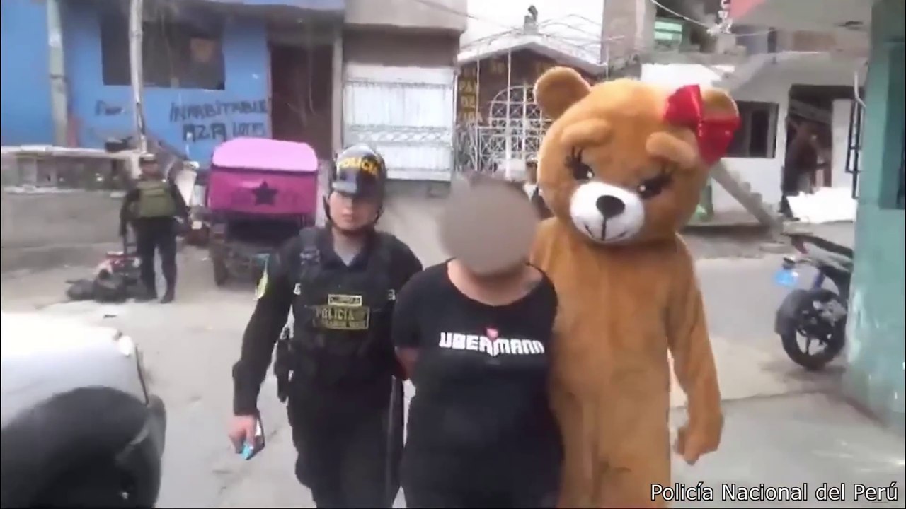 Police in Peru are Crazy mind blowing videos