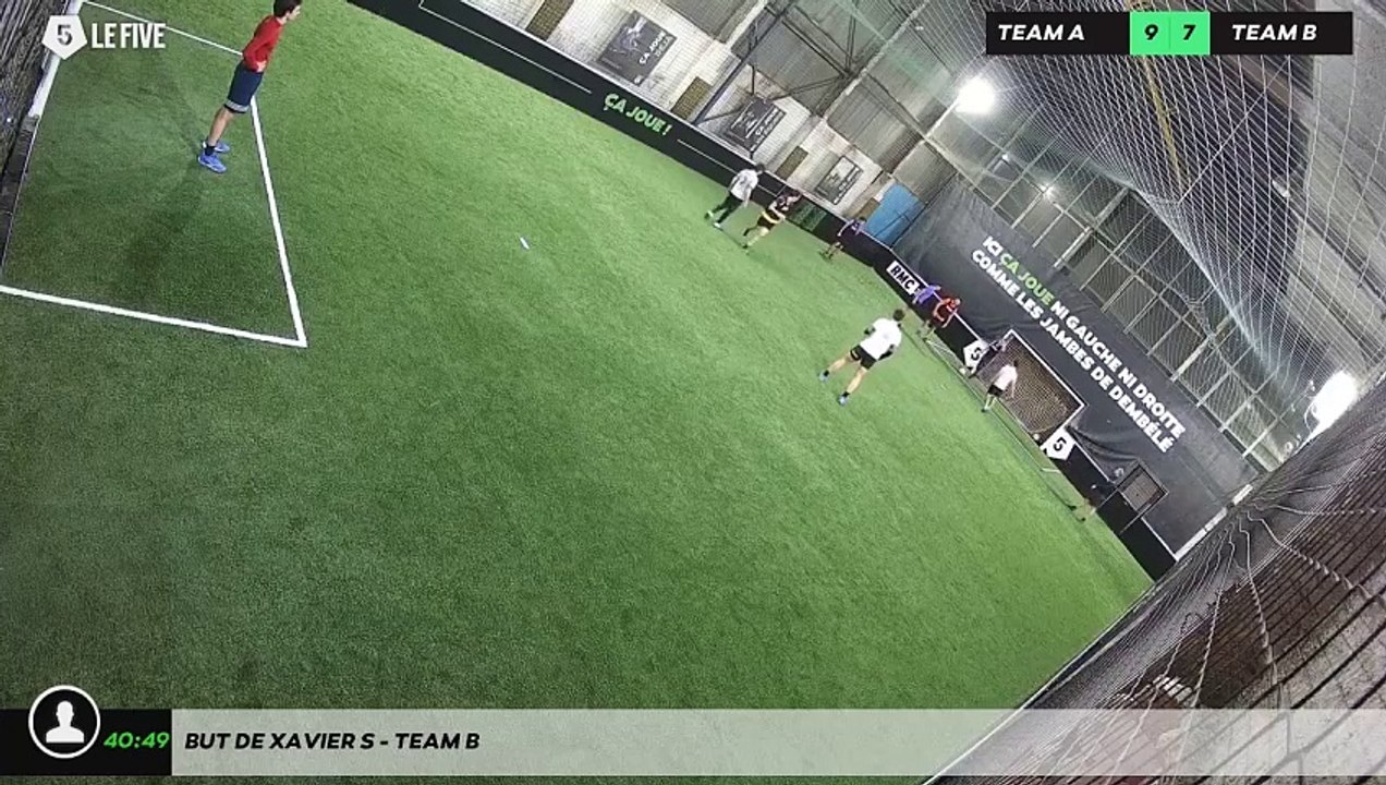 But de Xavier S - Team B