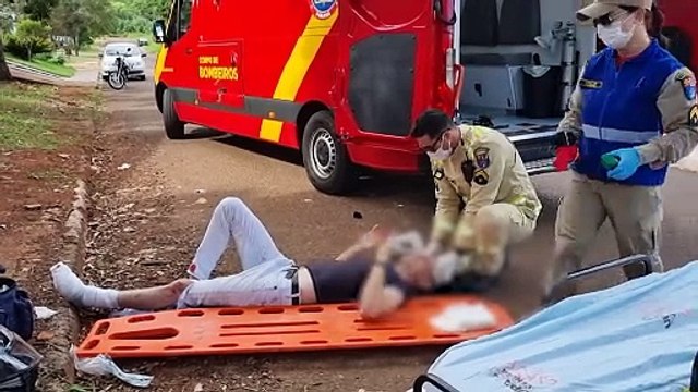 Motociclista sofre amputação de dedo em acidente no Claudete