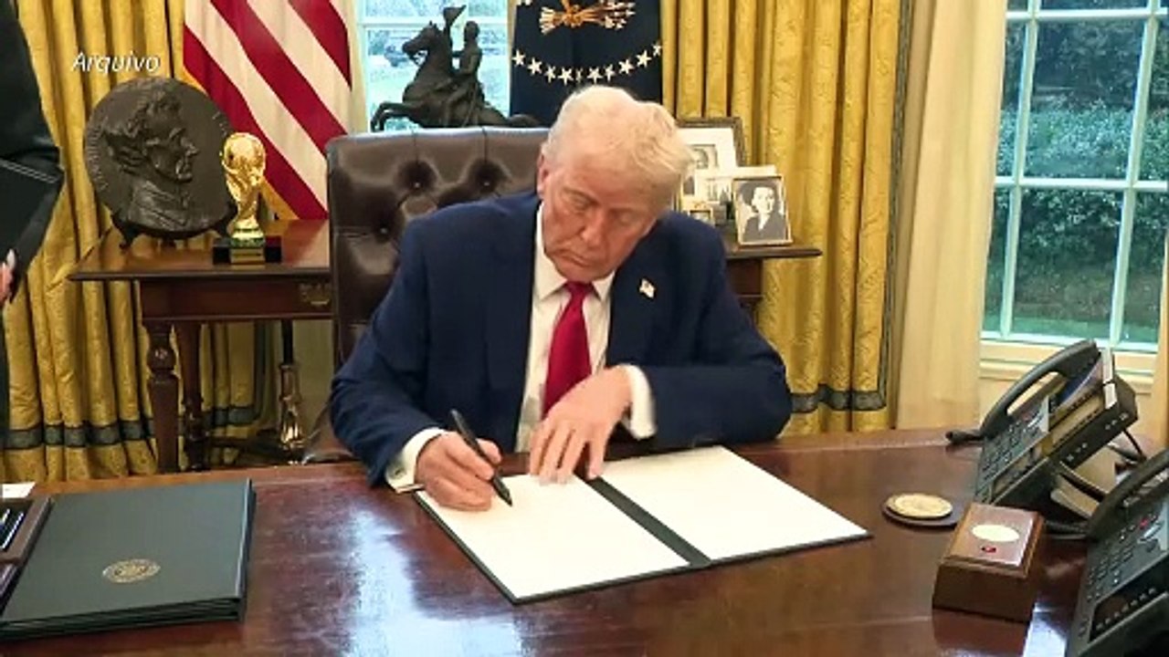 Trump assina decreto para retirar EUA do Conselho de Direitos Humanos da ONU