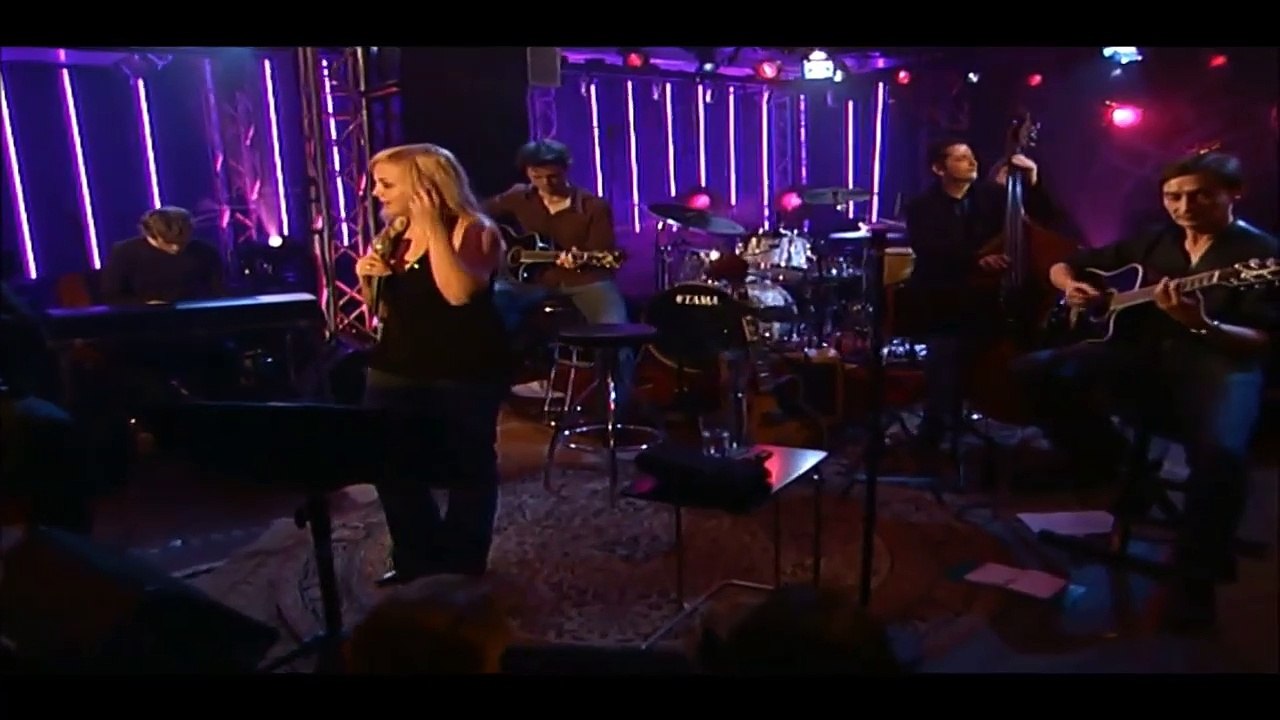 ANNETT LOUISAN — „Wo ist das Problem?“ | von „Annett Louisan - Unausgesprochen/Live“ / (Erscheinungstermin: 3. Februar 2006)