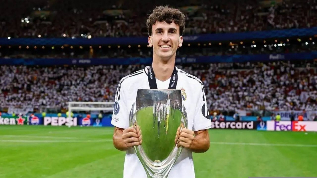 (VIDEO) Así juega Jacobo Ramón, la nueva perla canterana del Real Madrid para parar al Atlético de Madrid y al Manchester City
