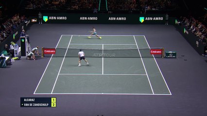 Enrhumé, Alcaraz passe le premier tour avec difficulté