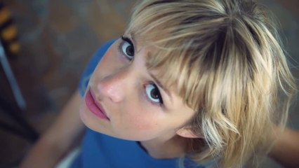 Angèle - Premières Minutes [English Subtitles]