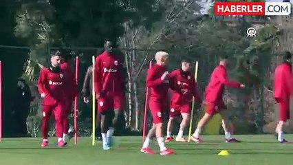 Galatasaray'ın yıldızı bilinçli kart görme nedeniyle PFDK'ya sevk edildi