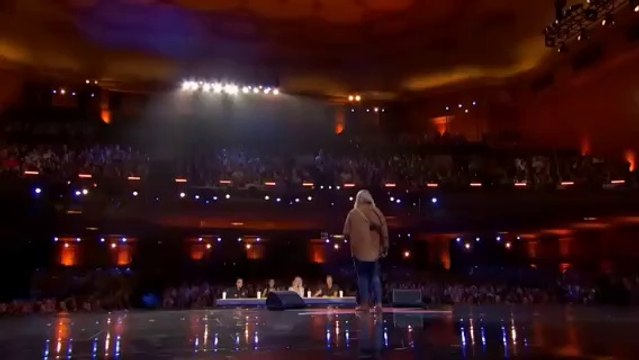 Singer Cris Stuns AGT Audience with a Joyful, Praiseworthy Performance