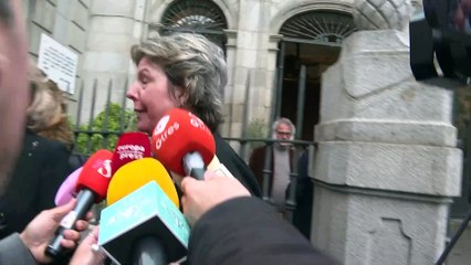 Simoneta Gómez-Acebo, mareada, se planta tajante ante las preguntas sobre el Rey Juan Carlos