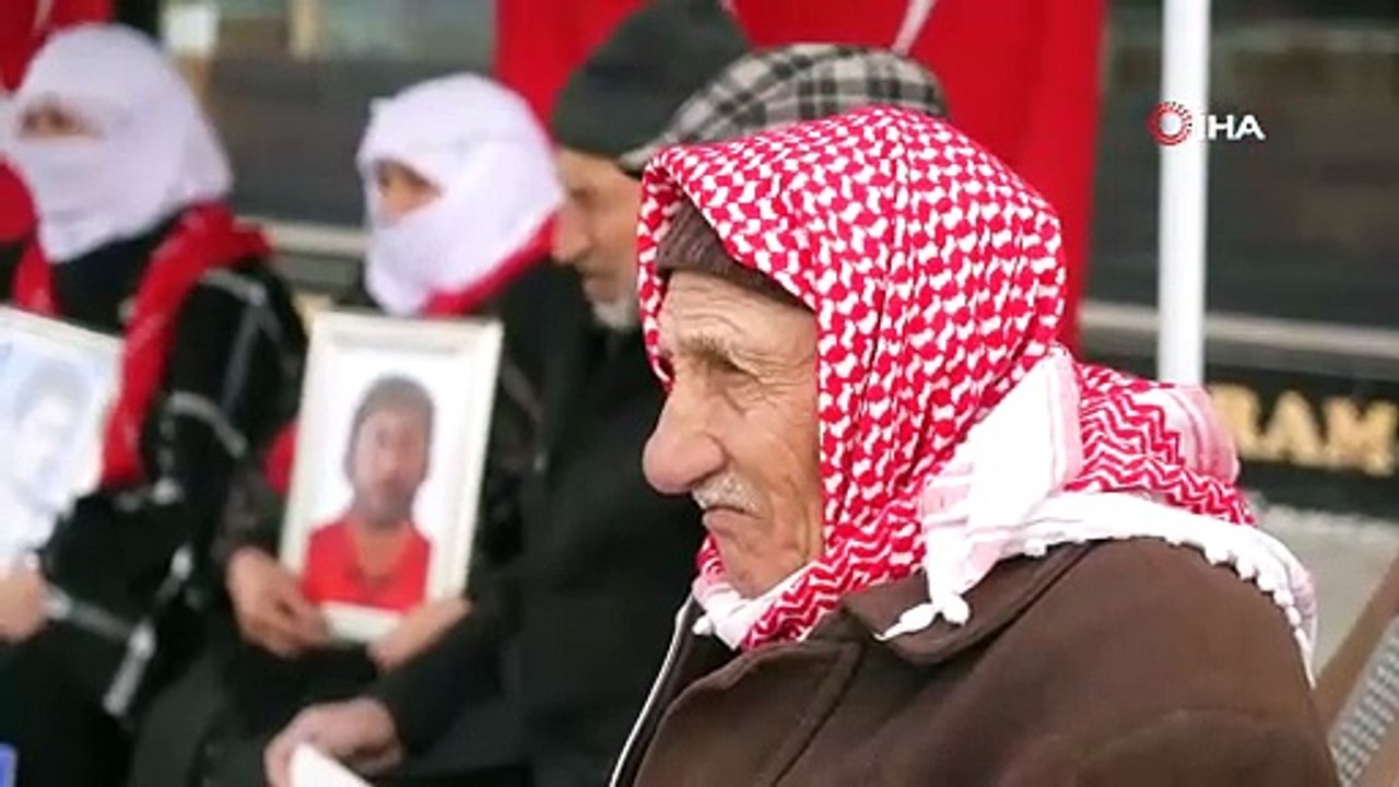 Muş’ta ailelerin evlat nöbeti devam ediyor