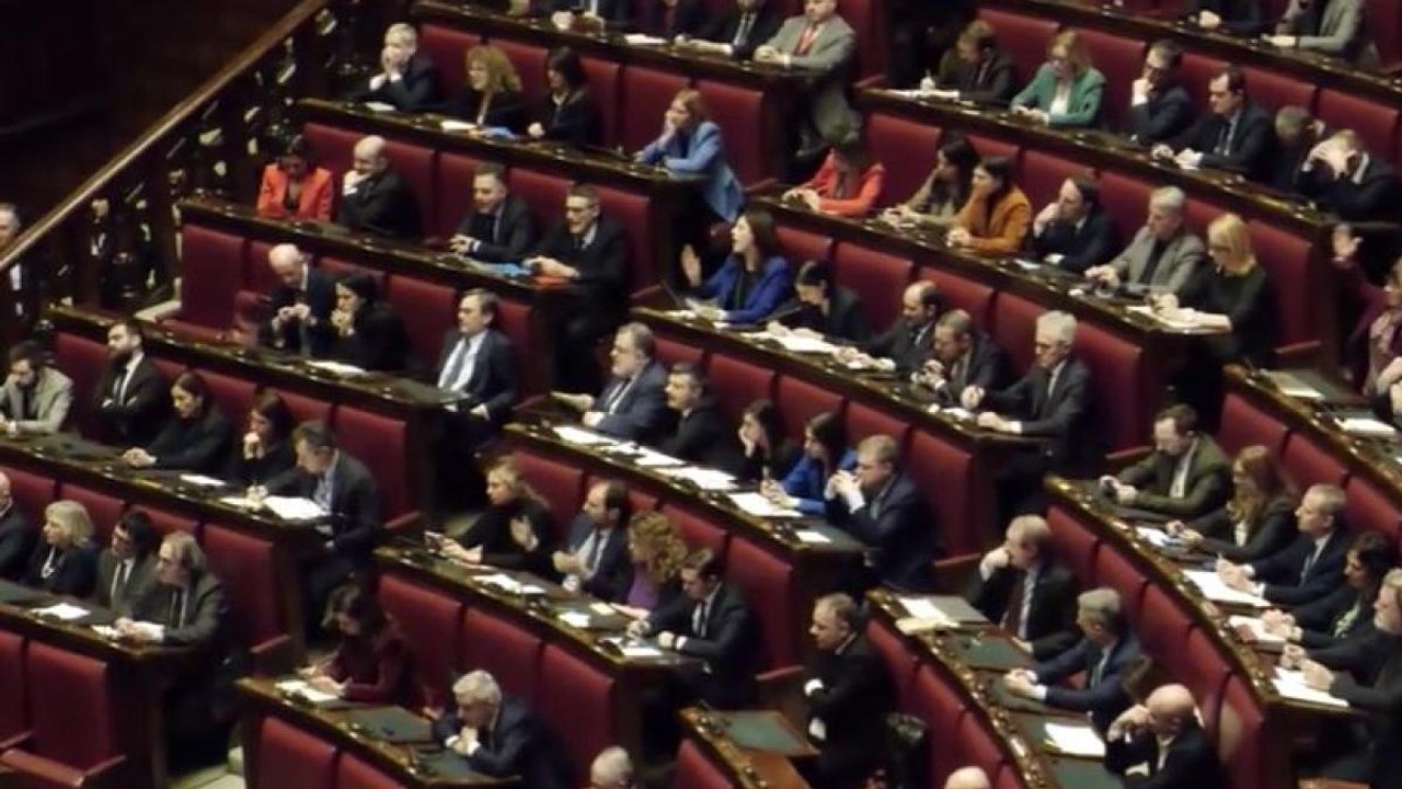 Nordio: «Deluso dai magistrati che non hanno letto le carte». Contestato dall'opposizione