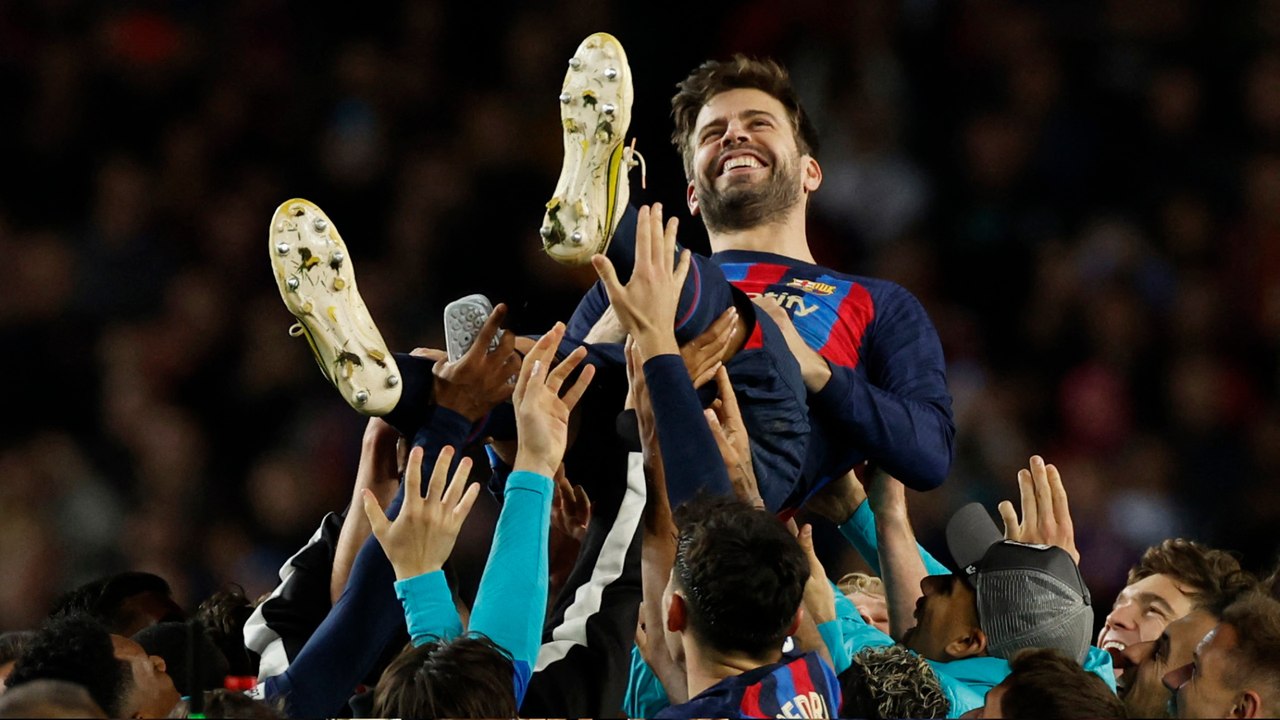 Piqué mocks Real Madrid!