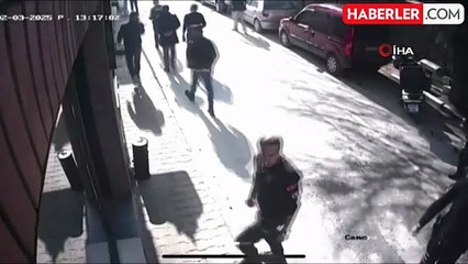 Kaymakam Koruması, Silahlı Saldırganı Kıskıvrak Yakaladı