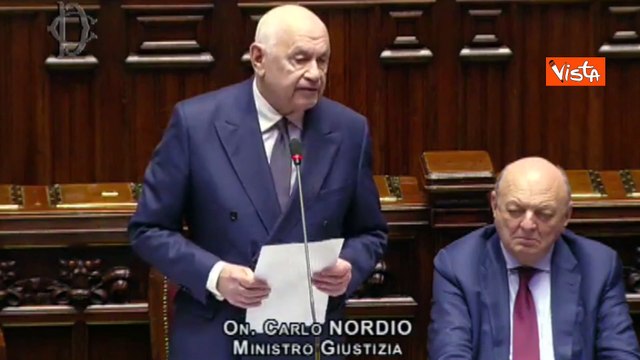 Caso Almasri, Nordio: Mandato d'arresto arrivato in inglese con criticit? . Bagarre in Aula