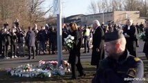 I reali di Svezia e il primo ministro sul luogo della strage a Orebro