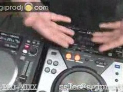 NEW Denon DN-S1200 vs. Pioneer CDJ-400 CD/USB/Media Player