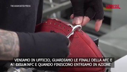 Ecco come vengono fatti i palloni del Super Bowl