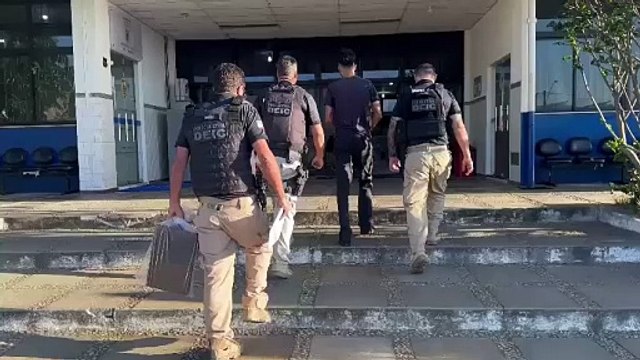 Funcionários são suspeitos de desviar produtos e valores da empresa e de clientes na Bahia; assista