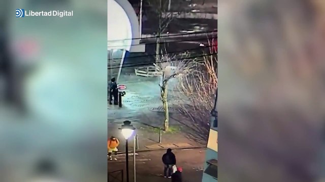 Dos hombres armados con fusiles desatan el pánico en el metro de Bruselas