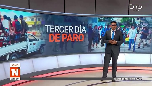 Micreros mantienen paro indefinido y exigen pasaje a Bs 2.50 en Santa Cruz