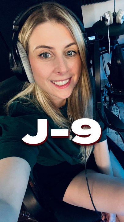 J-9 - LAURA LAUNE