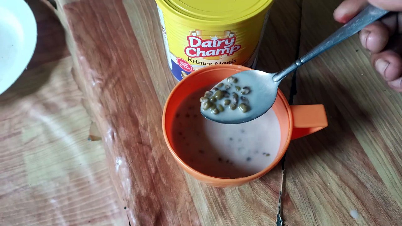 Makan bubur +susu sehat