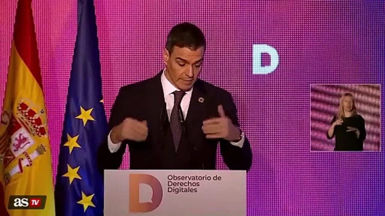 Sánchez: "Las redes sociales son hoy auténticos campos de batalla"