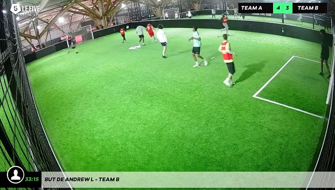 But de Andrew L - Team B
