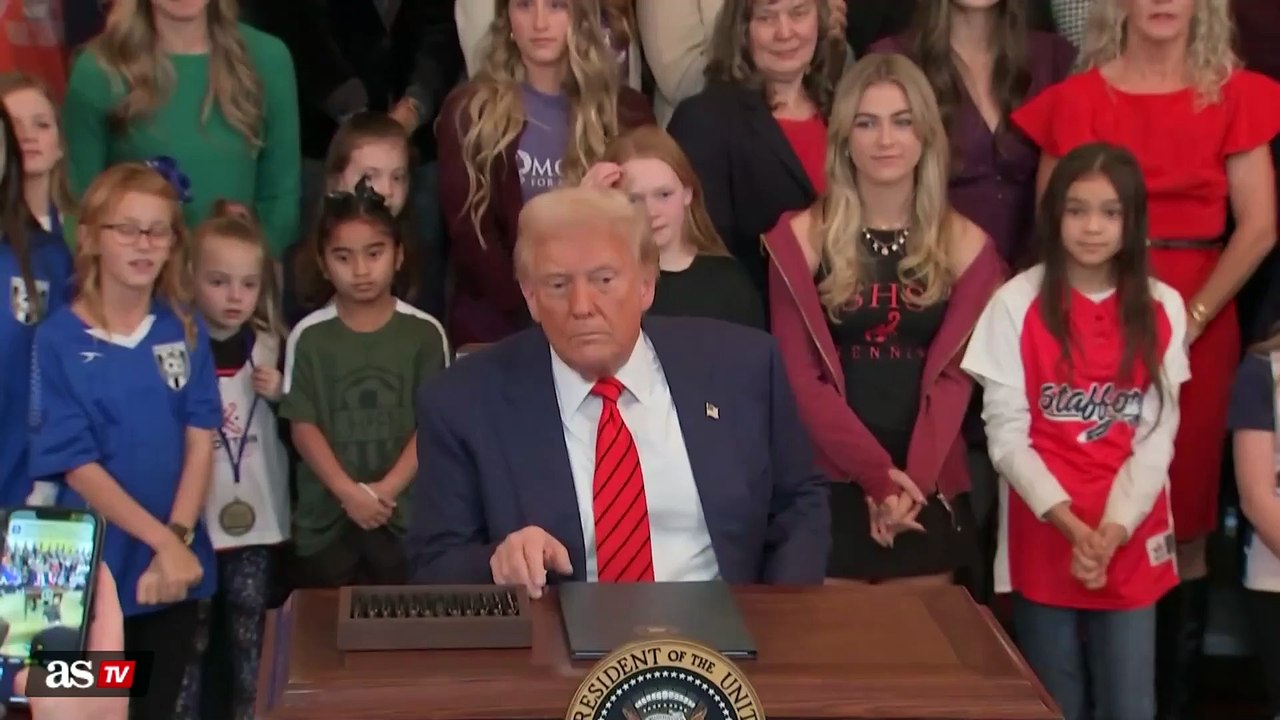 Viral Moment: Trump surrounded by little girls while signing Executive Order to ban men in women’s sports