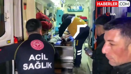 Adıyaman'da Deprem Anma Törenine Giden Gençler Bıçaklı Saldırıya Uğradı: 1'i Ağır Yaralı
