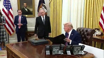 Una jueza bloquea aplicación del decreto de Trump sobre la ciudadanía por nacimiento