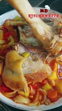 How to Make Perfect Pulled Pork: Easy Bone Removal Tips! Mouthwatering Pulled Pork Recipe