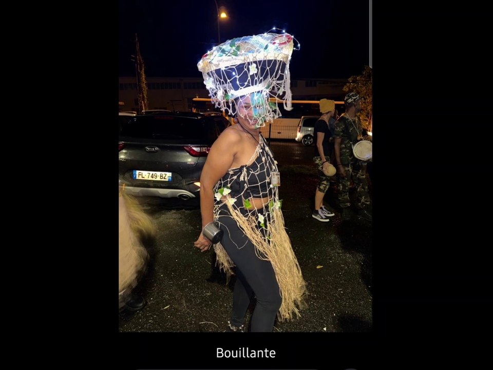 Carnaval k’mawon déboulé à bouillante