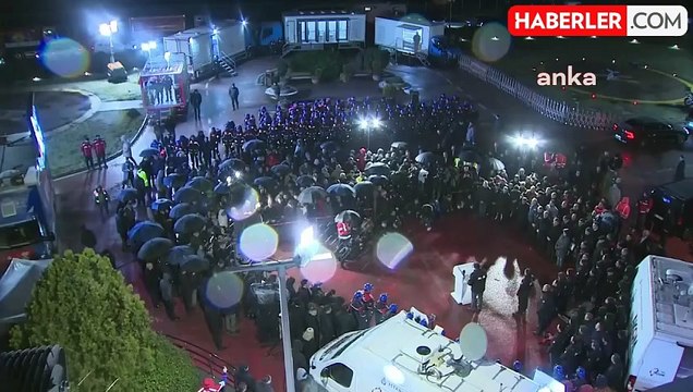 Ekrem İmamoğlu: 26 Yılın Sonunda 5,5 Yıldır Görev Yapan Beni Suçlayıcı Tweet Atabiliyorsa Ülkemizin Yönetimi Adına Bir Çürümüşlüktür