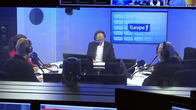 «Personne ne nous avait dit qu'ils allaient ramener Hollande qu'ils ont sorti de la naphtaline en douce» : le zapping politique de la guerre des gauches
